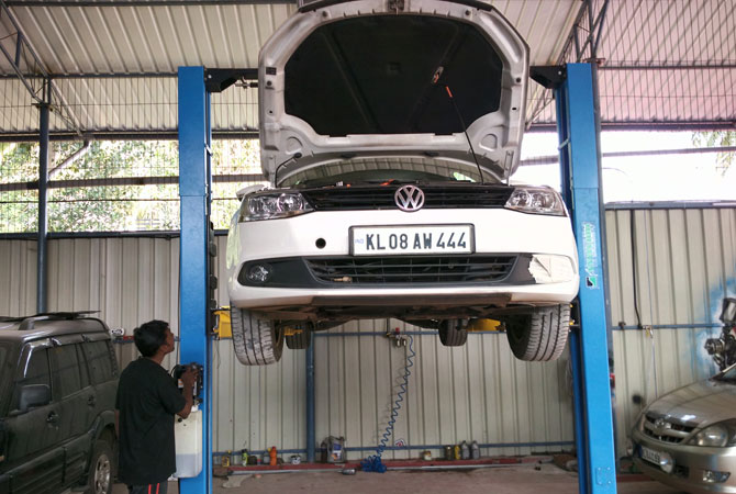 Periodic Service for Cars in Thrissur,kerala